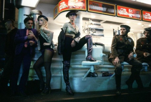 astromech-punk - 2019 Fashion - on set pictures - Blade Runner...