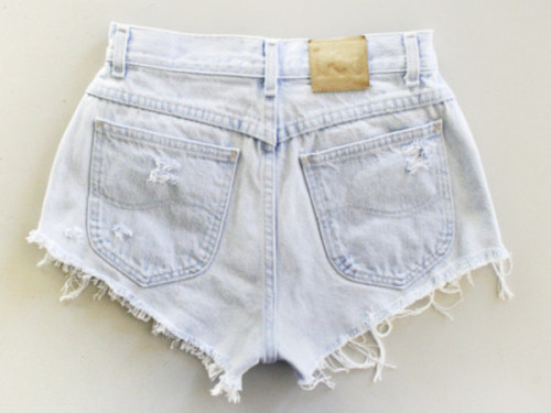 high waisted denim shorts on Tumblr
