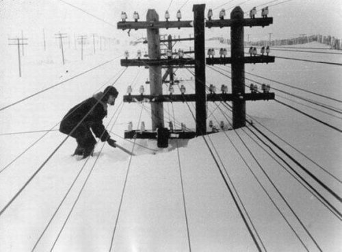 historicaltimes - Winter in Siberia, 1960. via reddit