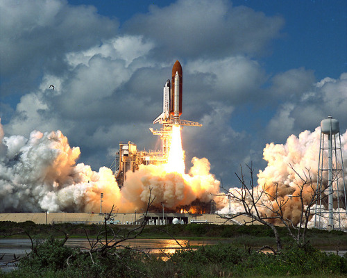 photos-of-space - The Return to Flight launch of the Space Shuttle...