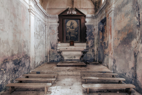 speciesbarocus:Abandoned church.> Photo by Johnny Wasted.