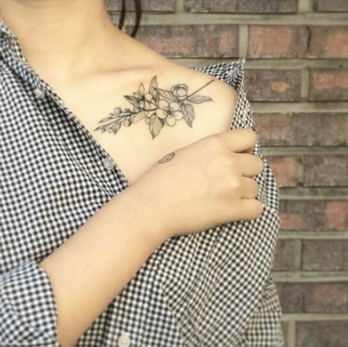 Pretty flower tattoo