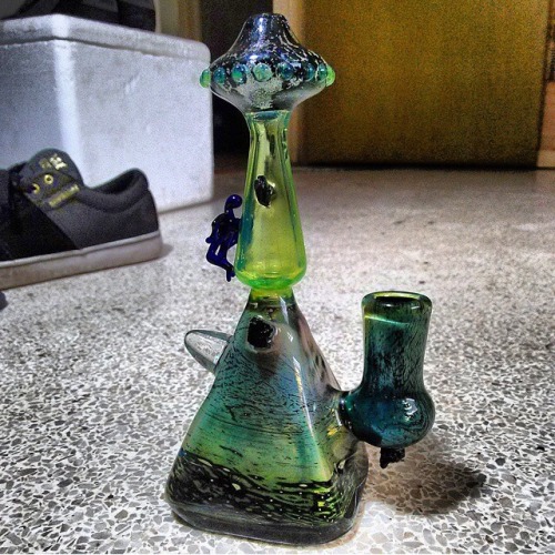 orphanalien - hybridfairy - Wow Okay yes the awesome bong...