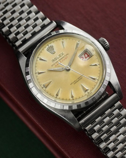 amsterdamvintagewatches - Want to contribute to the hashtag - ...