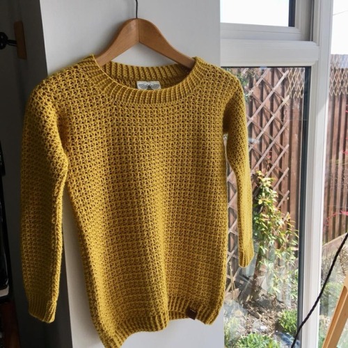 handmade-by-bee - I’ve been making a few jumpers and cardigans...