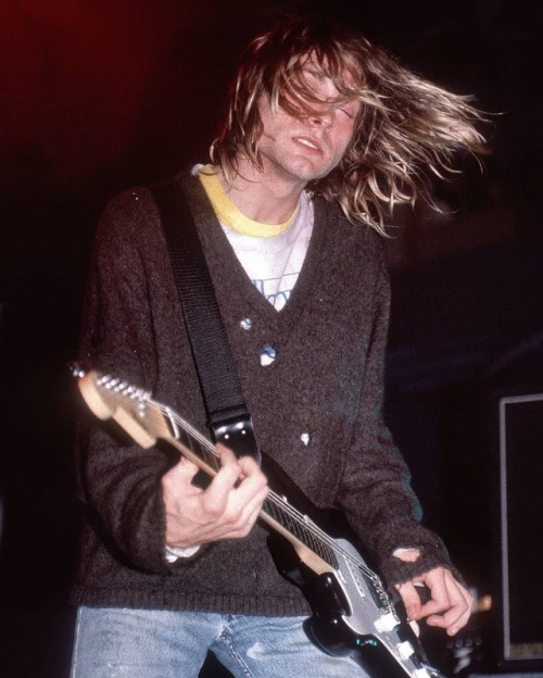 nirvana-hd - Kurt Cobain - December 5, 1991 - London, United...