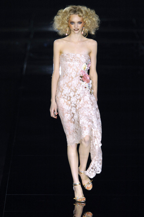 Gemma Ward @ Valentino Haute Couture S/S 2004, Paris
