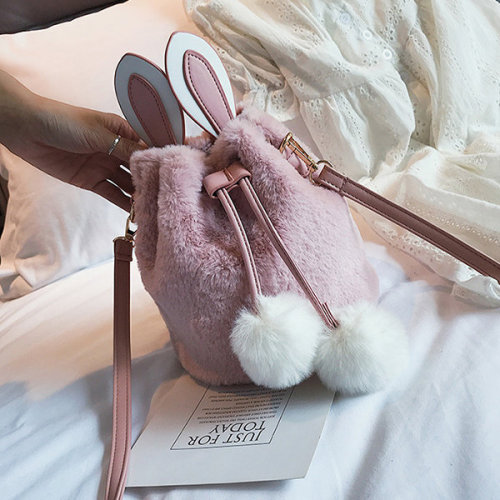 diario-de-un-depresivo - ♡ Cute Fluffy Bunny Bags ♡–>...
