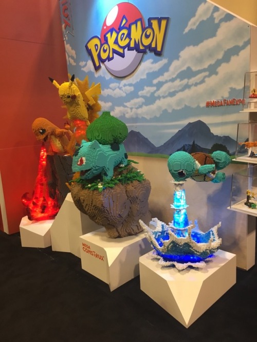 geekstudio - The awesome Pokémon block statues at Fan Expo