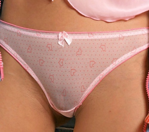 loveknickers:Home from work so changes into Evening pink...
