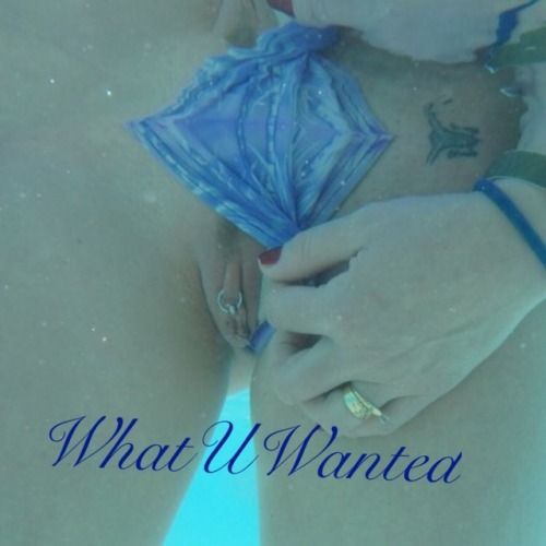 whatuwanted - An underwater ocean view of that sweet peach