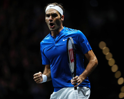 rfederer2 - Roger Federer defeats Nick Kyrgios 4-6 7(8)-6(6)...