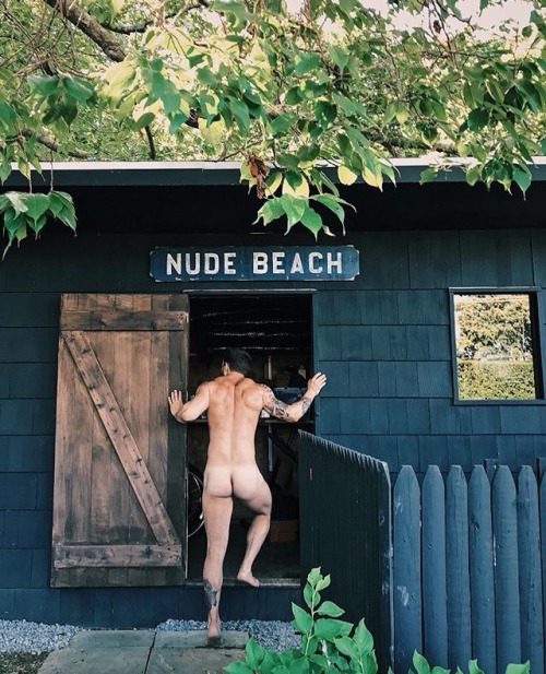 alanh-me:51k+ follow all things gay, naturist and “eye...