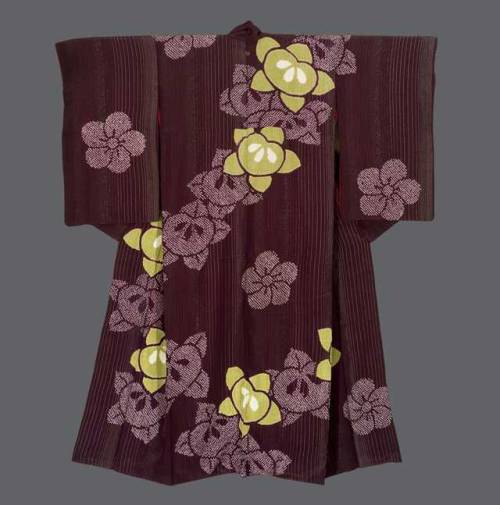 thekimonogallery - Shibori kimono. Taisho period...