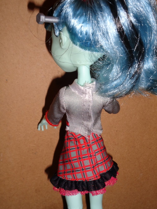 strangesdollcollection - @curseofbunny KKH clothes seems to fit...