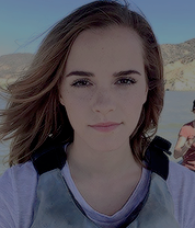 dicaprios:Emma Watson + Selfies