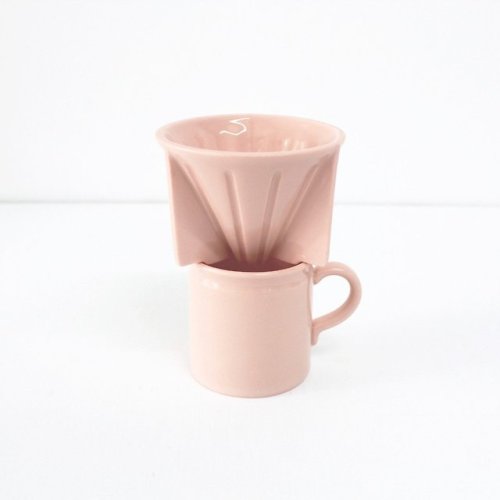 littlealienproducts - Ceramic Coffee Dripper from Sunday