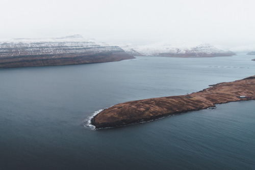 drxgonfly - MOUNTAINS & SEA – Faroe Islands (by Erik Waider)