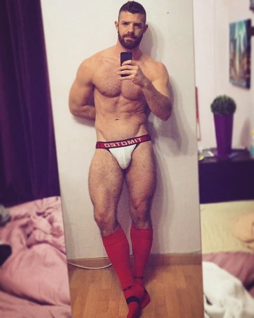 helloitsmeinsucoro - Red socks and Timoteo