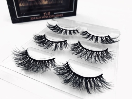 lucidnee - y’all know I’m a whore for lashes…(I will Be ordering...
