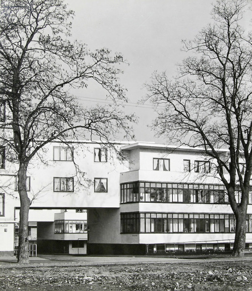 germanpostwarmodern - Riedhof-West Estate (1927) in...