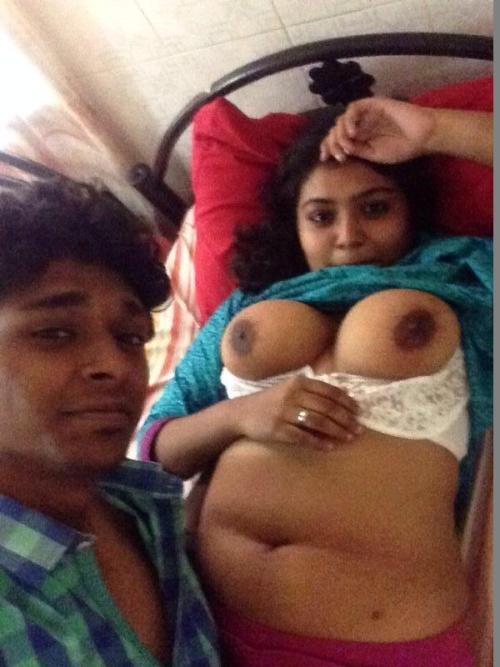 putedesi0:What a fun Desi girl Hot selfie with bf