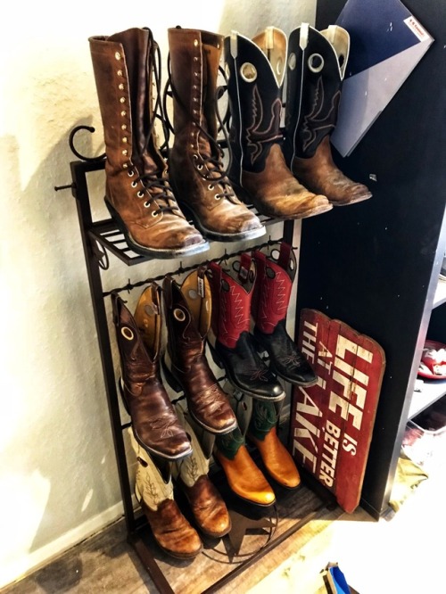 Daddy’s boot rack