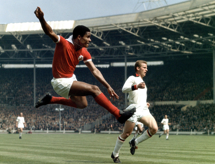 The legend I never saw - A Tribute to Eusebio, ‘O Rei’ “ By Dominic Vieira, writing from Lisbon
”
The amount of times I’ve walked to the Estadio da Luz from my grandmother's apartment to watch a Benfica match is countless. The trip with my father and...