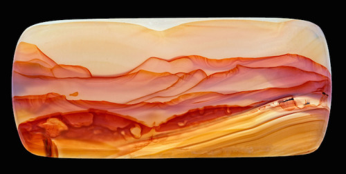 culturenlifestyle - Stunning Agate Gemstones Contain Abstract...