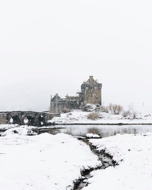 pagewoman:Eilean Donan Castle, Kyle of Lochalsh,...