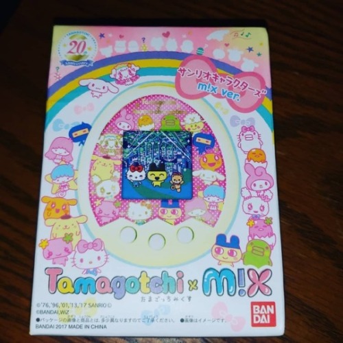 coltotchi:My girlfriend bought me a Sanrio m!x and it just...