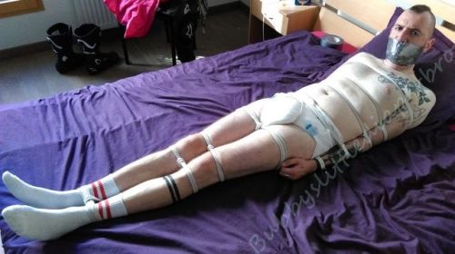 bubbyslittlediaperbro - Diapered @cuteplaytoy in trouble… > - D