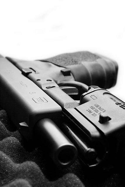 friendlyintentions:Glock 19 by Johnny_Ching on Flickr.