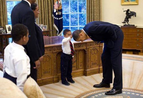 ithelpstodream - Official White House photographer Pete Souza...