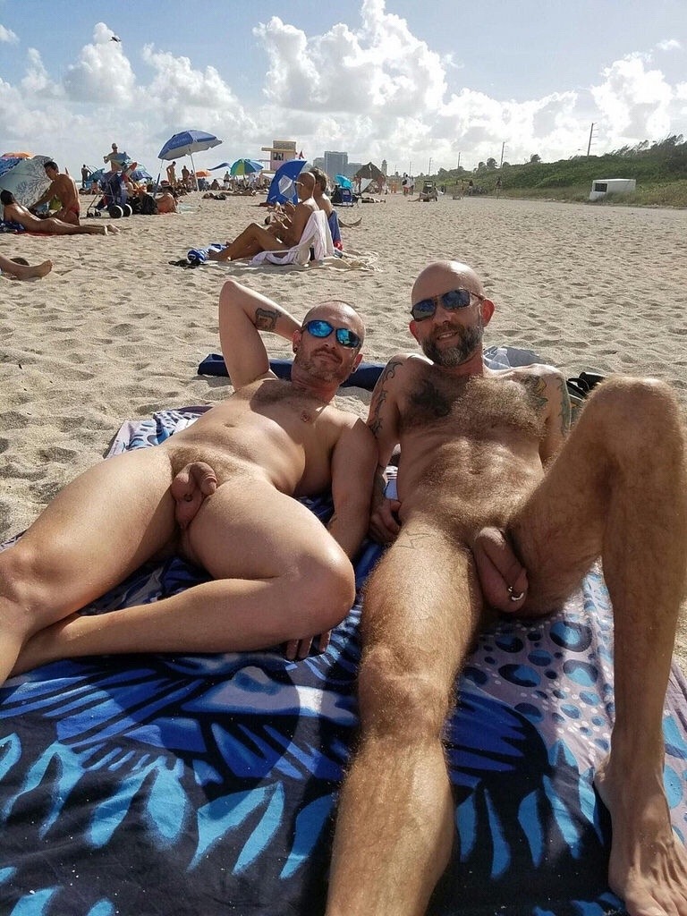 31k+ follow all things gay, naturist and “eye catching”