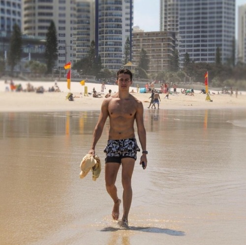 austrailanishot - Gold Coast gay boy