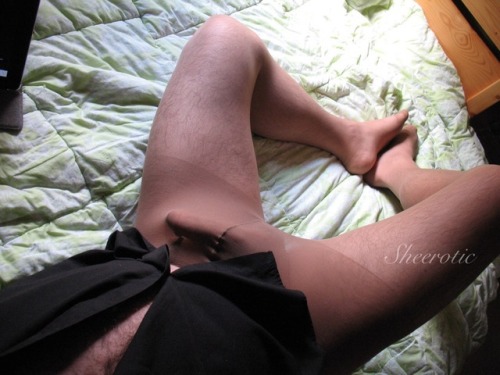 Manly in pantyhose -Sheerotic