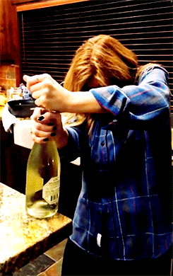 aheartshapedgun - Connie Britton trying to open a bottle y'all