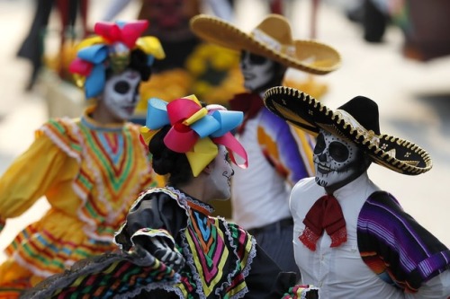 educacion-mexicana - Mexico City’s Day of the Dead Parade