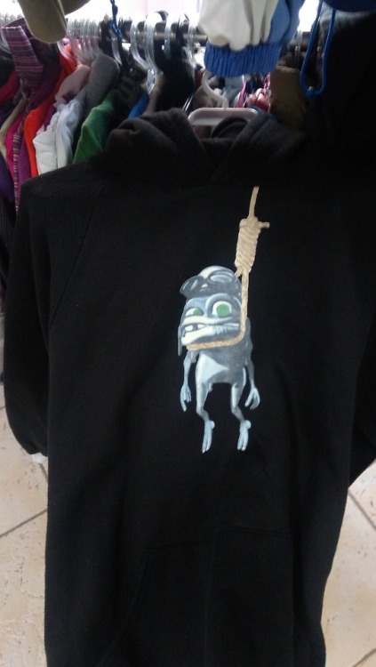 shiftythrifting - Last week I found this shirt of crazy frog...