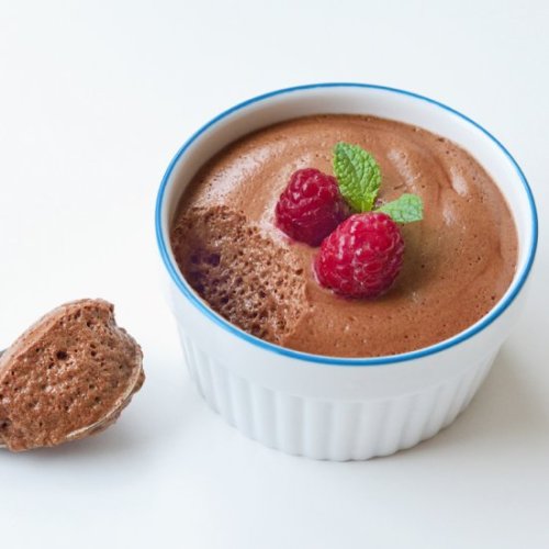 dessertgallery:Aquafaba Chocolate Mousse-Get your hourly source...