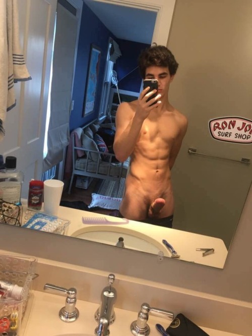 coolyounglover - hornyykidd16 - Such a sexy boy with a massive...
