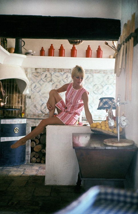 talesfromweirdland - Brigitte Bardot at home in Saint-Tropez....