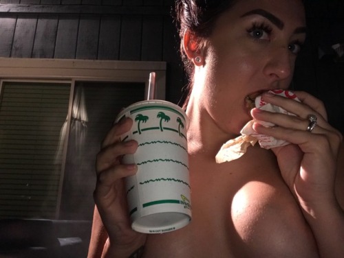 thepeachypersephone - Today was long so I’m eating in&out...