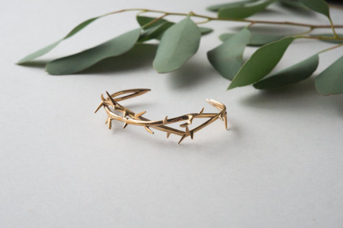 ladyinterior - Elegant Metallic Jewelry Uses 3D Printing to...