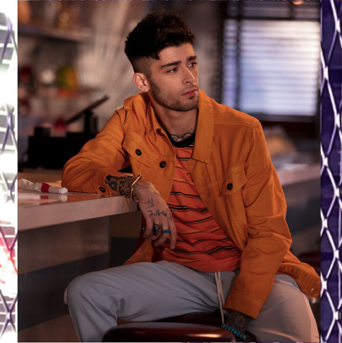 keepingupwithzayn - PENSHOPPE - Our go-to color for the summer! 
