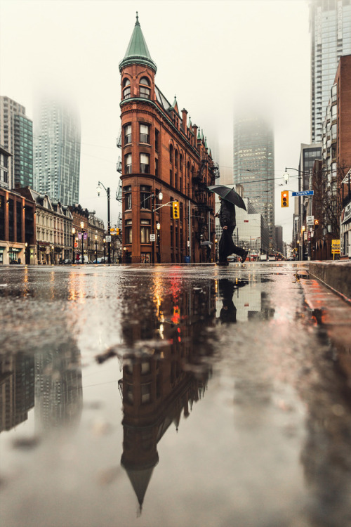 souhailbog - Toronto Flastiron Reflections By Gab Sanu