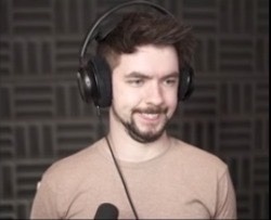 fischyplier - anticoffeebeans - “Delivery for Seen”Seán - What a cursed photo. I’