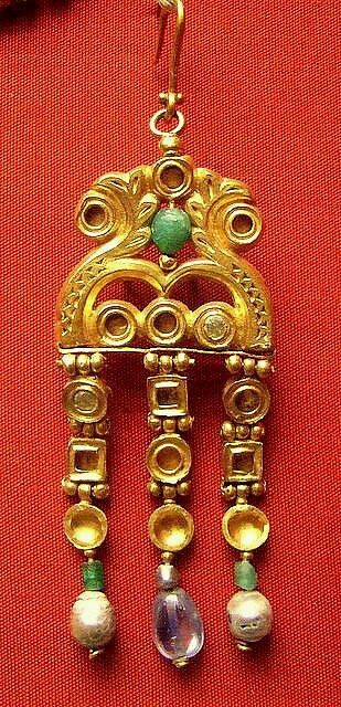 fashionologyextraordinaire - Byzantine earring, AD 600, Egypt...
