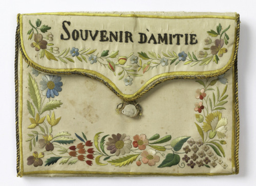 shewhoworshipscarlin - Souvenir purse, early 1800s, France.